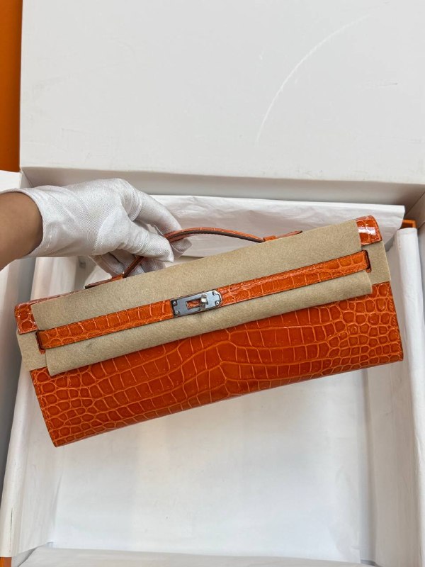 Оранжевый клатч Hermès Kelly Cut